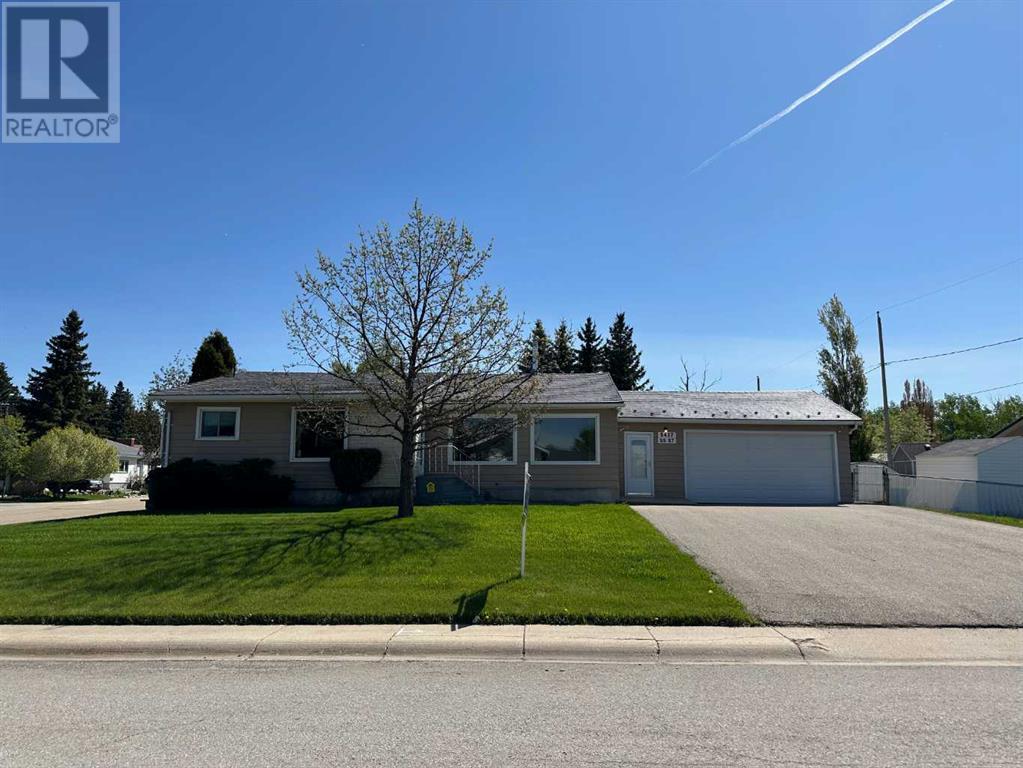 5437 55 Street, Olds, Alberta