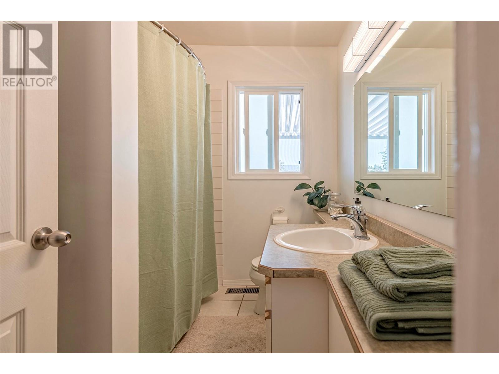 3990 Senger Road, Kelowna, British Columbia  V1W 4S8 - Photo 31 - 10335765