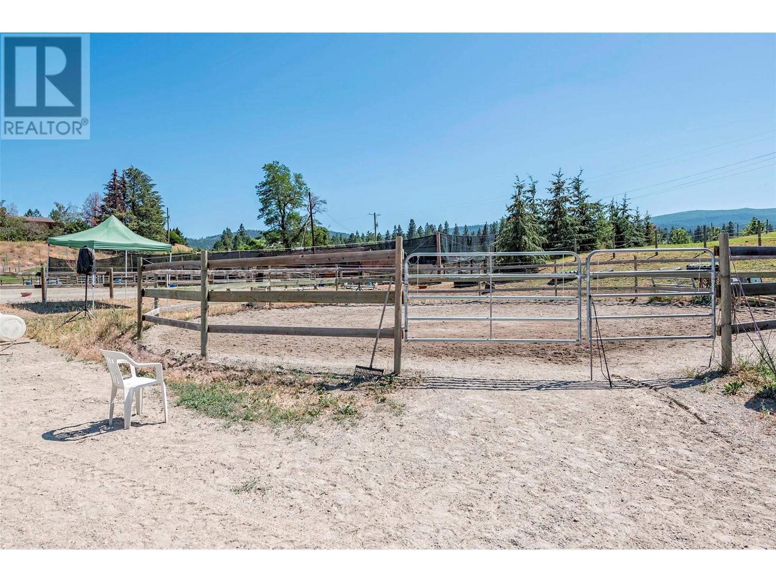 3990 Senger Road, Kelowna, British Columbia  V1W 4S8 - Photo 35 - 10335765