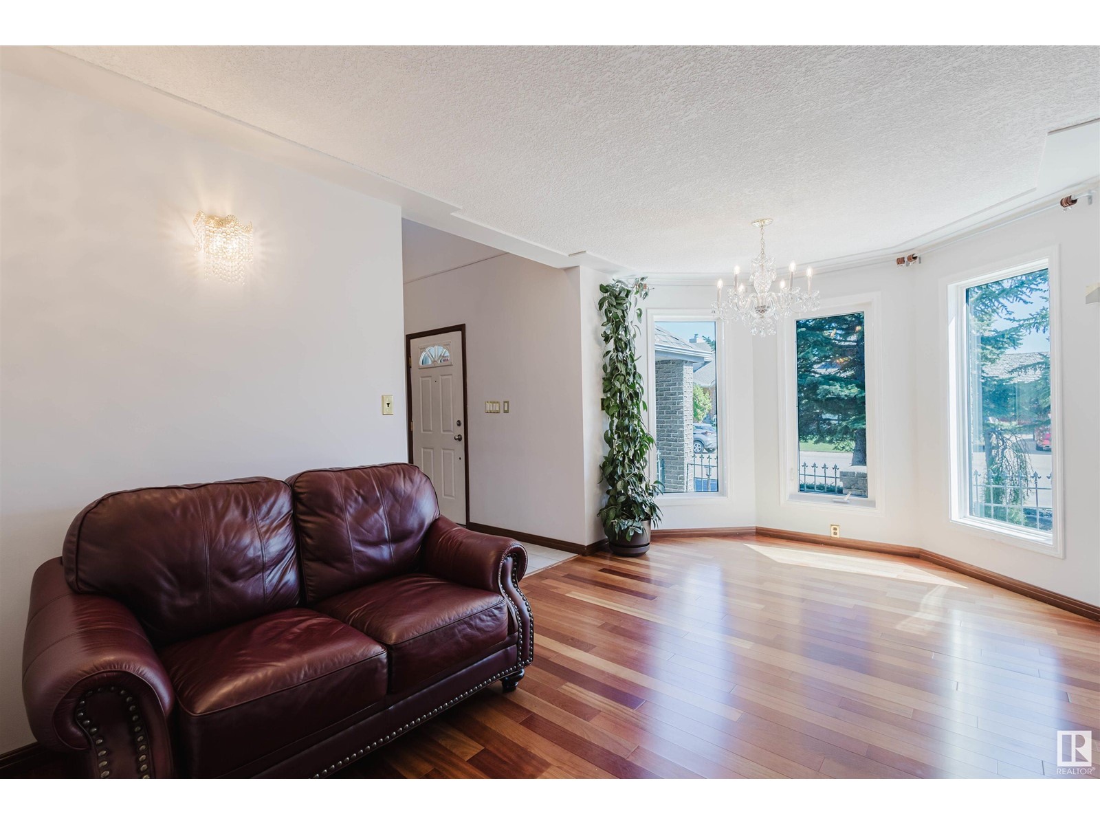 10552 16 Av Nw, Edmonton, Alberta  T6J 5H9 - Photo 10 - E4439121