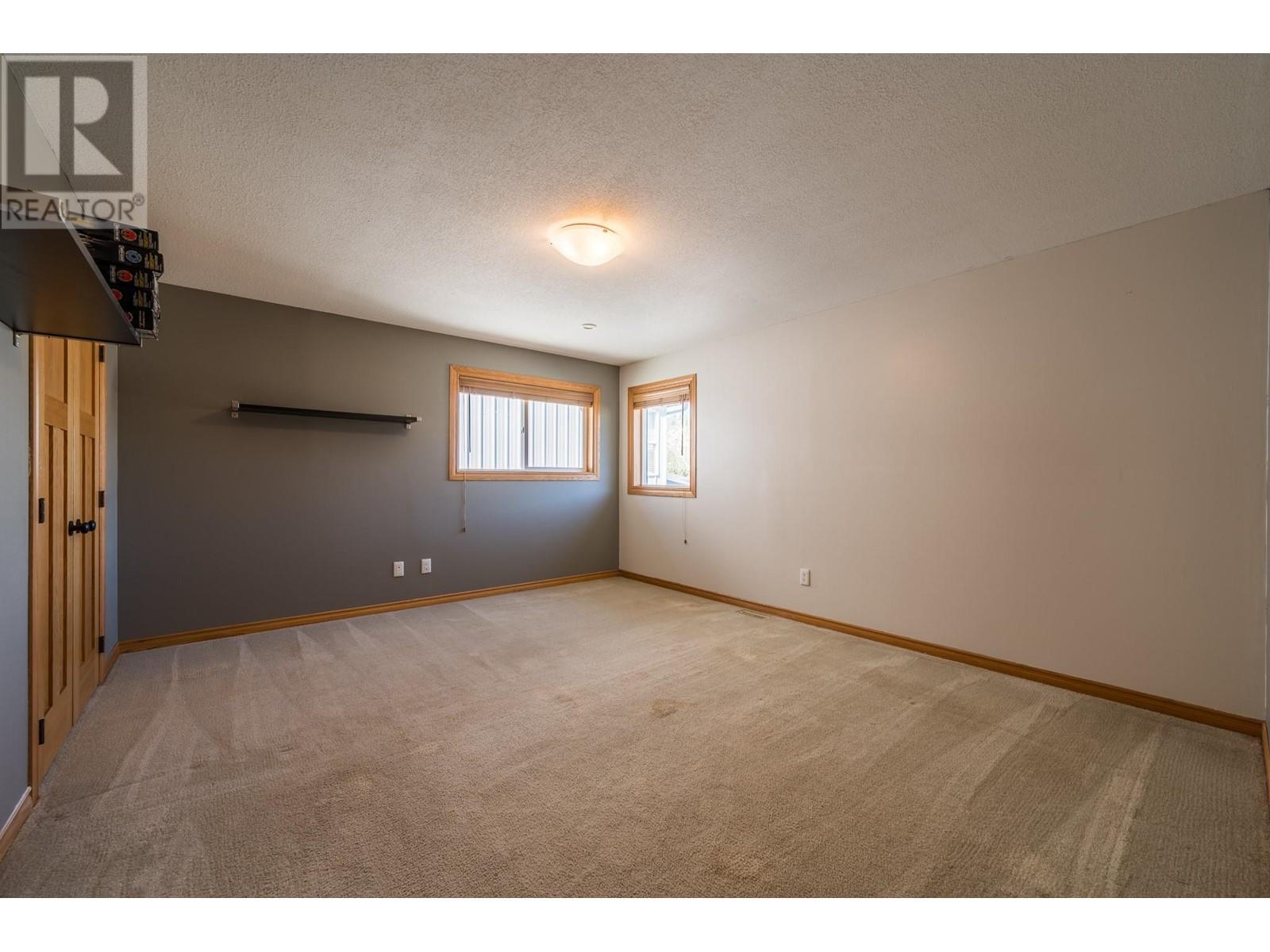 8925 Grizzly Crescent, Kamloops, BC V2C6T9