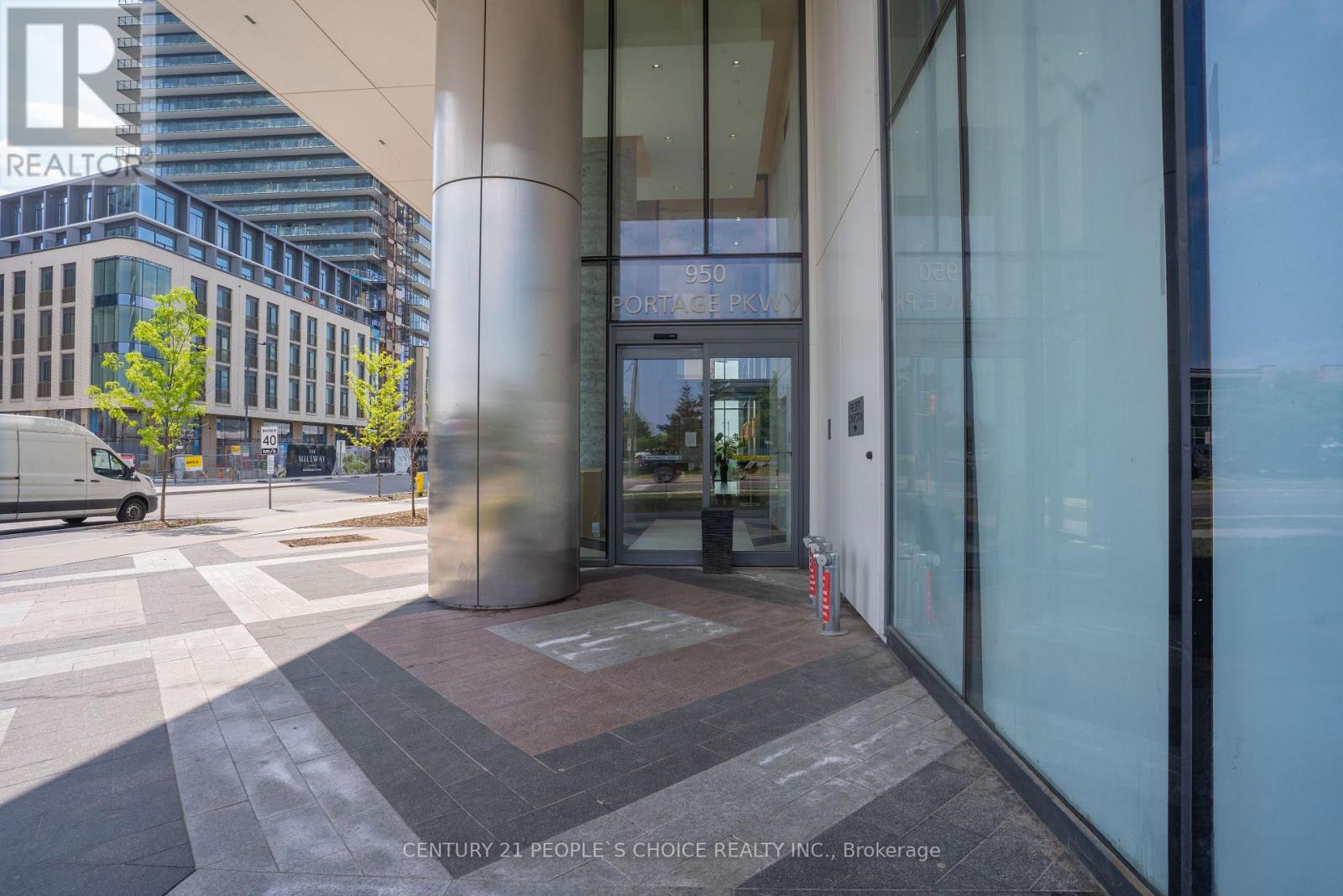 205 - 950 Portage Parkway, Vaughan, Ontario  L4K 0J7 - Photo 4 - N12184322