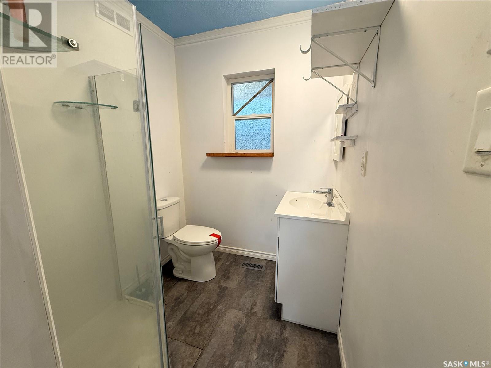 2919 Dewdney Avenue, Regina, Saskatchewan  S4T 0Y1 - Photo 8 - SK007724
