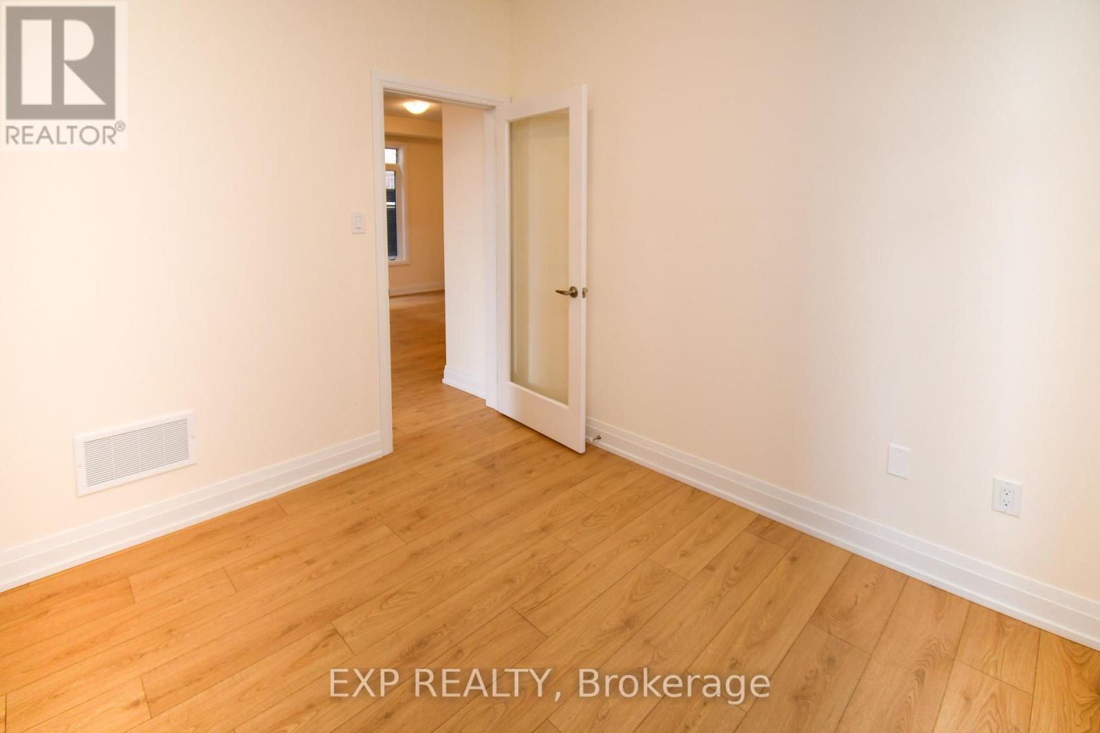 56 Bearberry Road, Springwater, Ontario  L0L 1Y3 - Photo 17 - S12186071