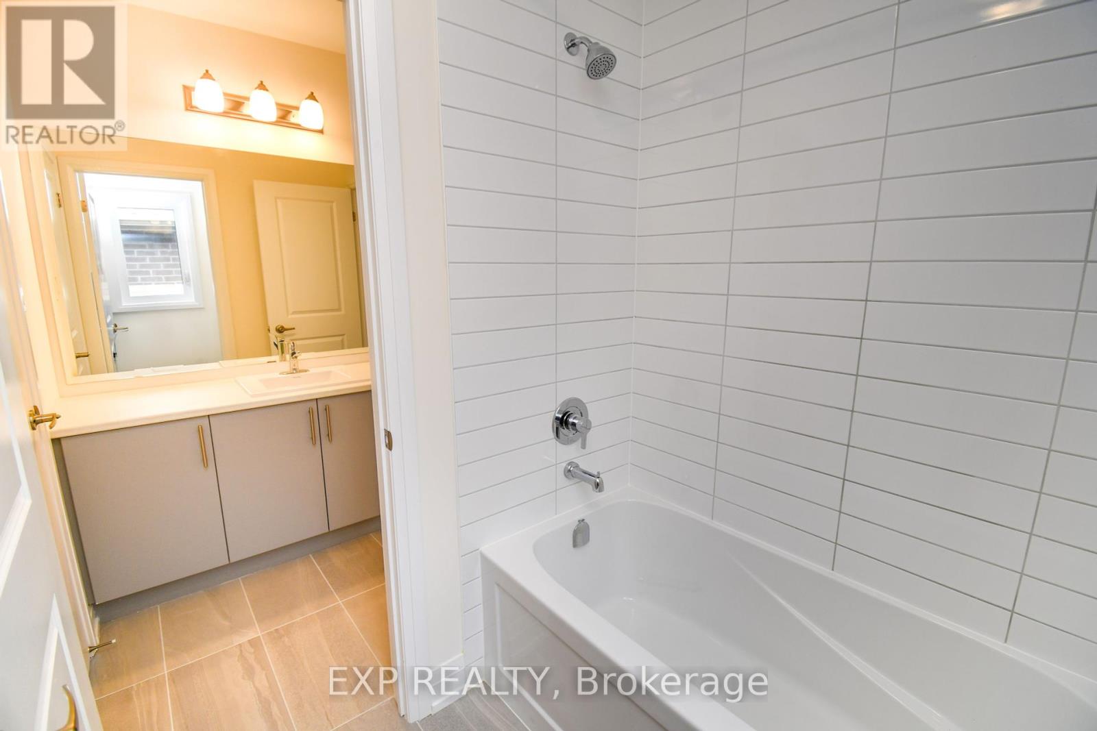 56 Bearberry Road, Springwater, Ontario  L0L 1Y3 - Photo 28 - S12186071