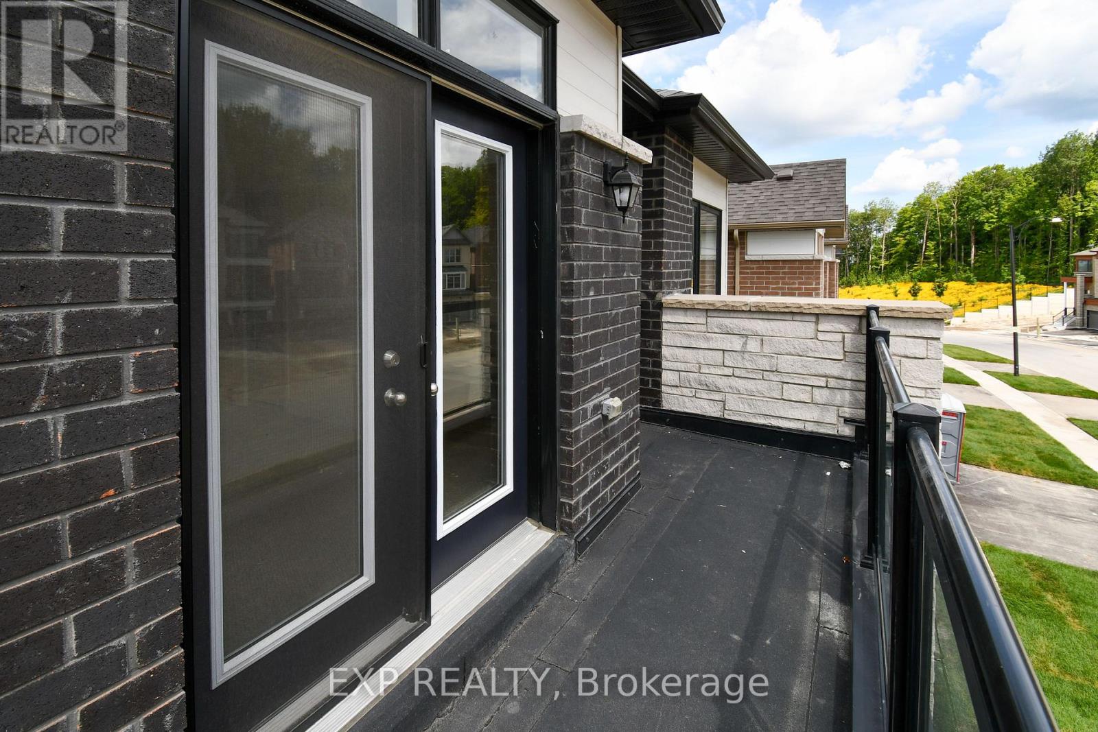 56 Bearberry Road, Springwater, Ontario  L0L 1Y3 - Photo 33 - S12186071