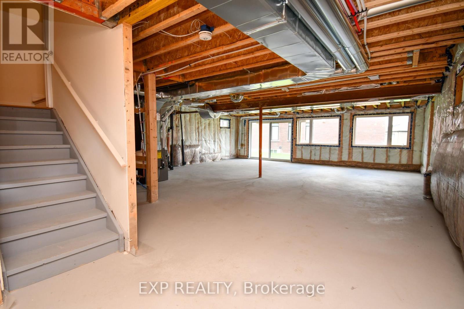 56 Bearberry Road, Springwater, Ontario  L0L 1Y3 - Photo 36 - S12186071