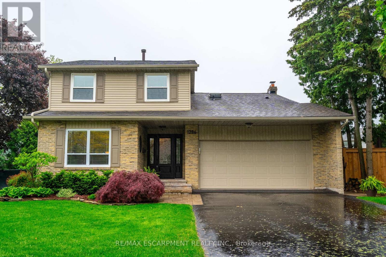 1286 Morgan Court, Burlington, Ontario  L7M 1X2 - Photo 5 - W12186107