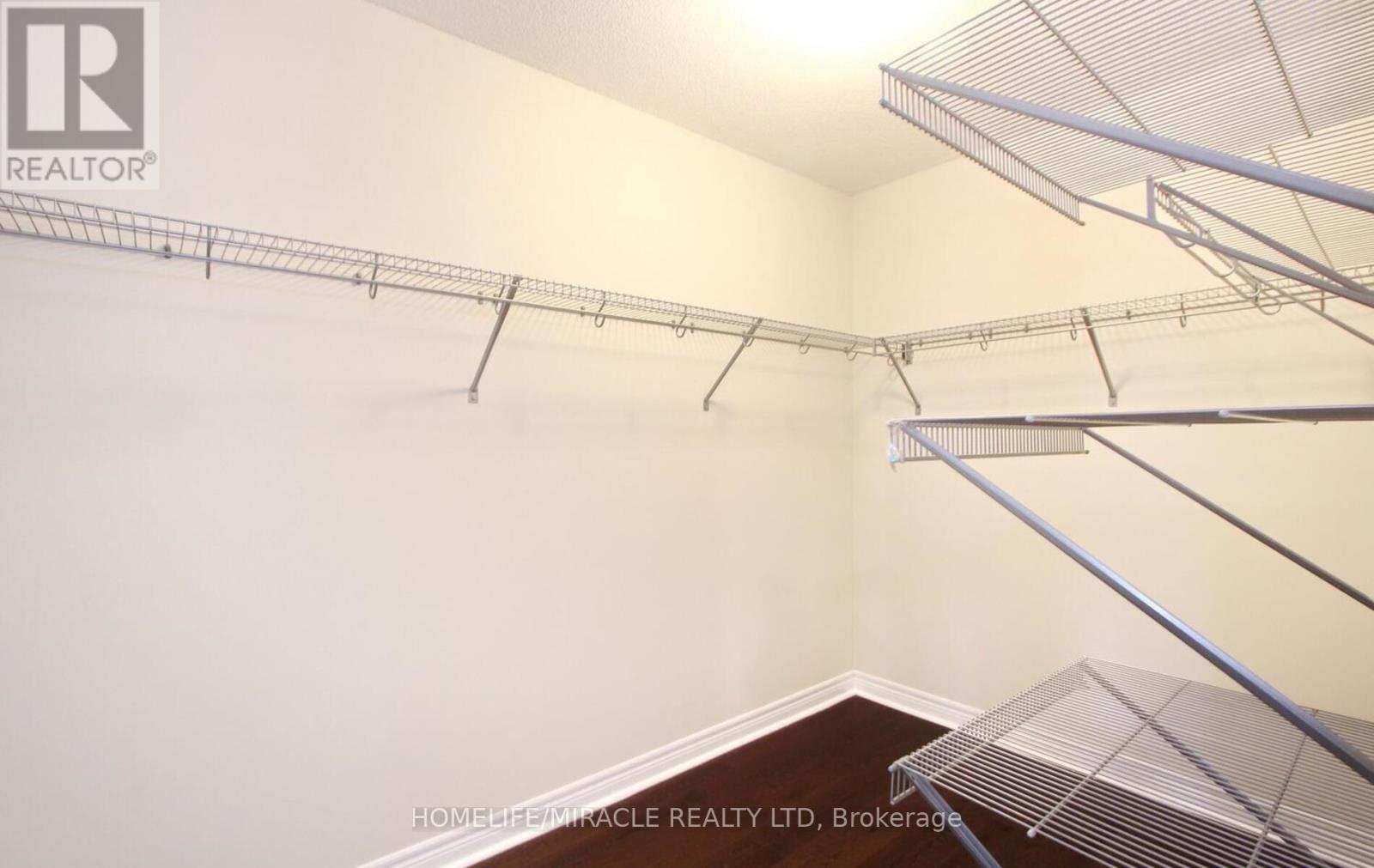 12 Remembrance Road, Brampton, Ontario  L7A 4Z1 - Photo 31 - W12185079