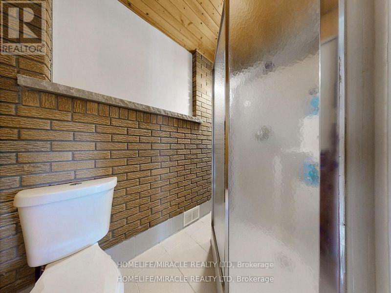 374 Book Road, Grimsby, Ontario  L3M 2M6 - Photo 29 - X12186098