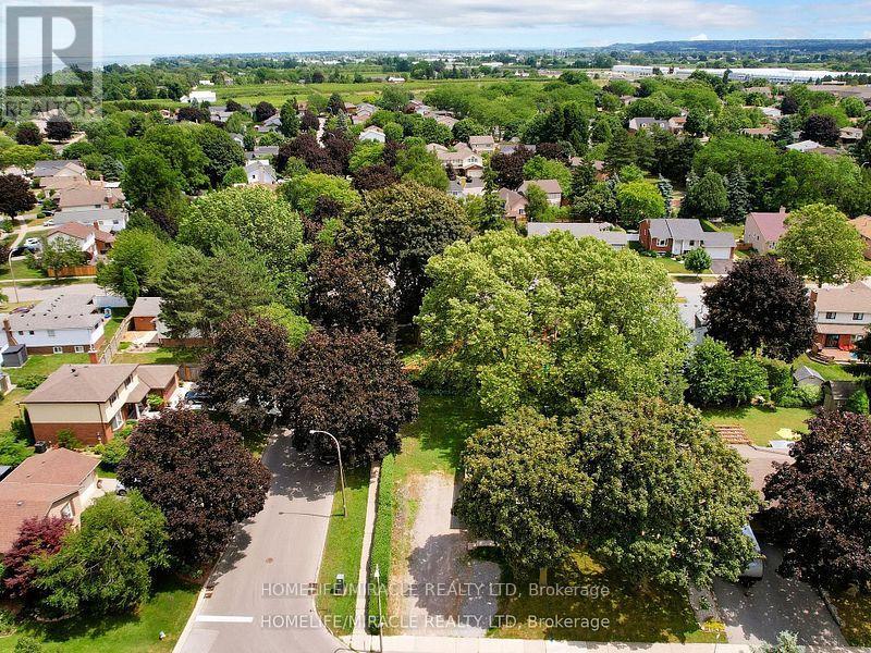 374 Book Road, Grimsby, Ontario  L3M 2M6 - Photo 40 - X12186098
