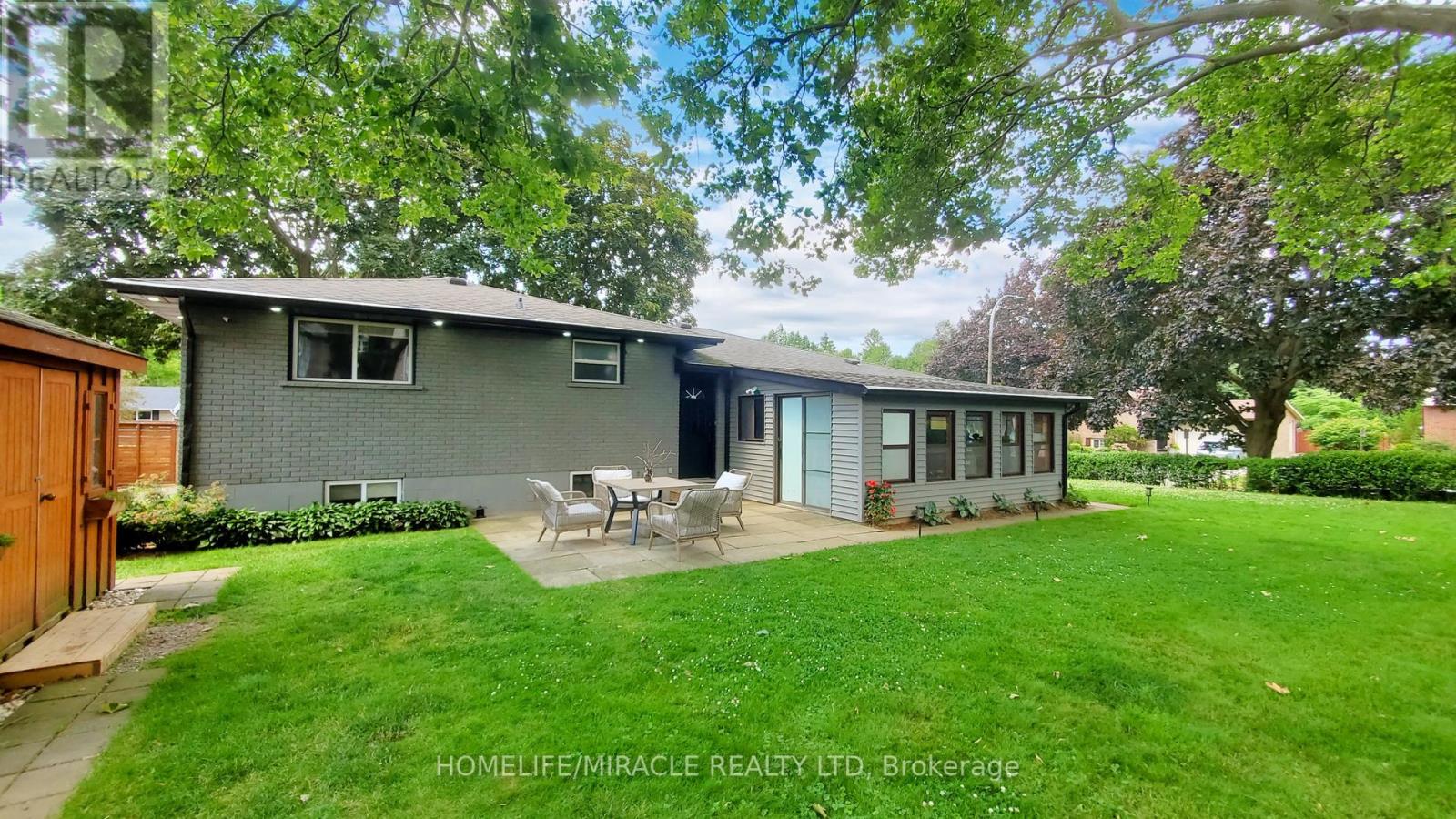374 Book Road, Grimsby, Ontario  L3M 2M6 - Photo 47 - X12186098