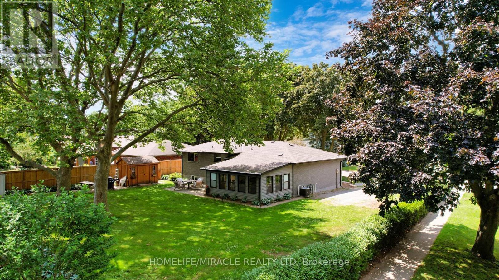 374 Book Road, Grimsby, Ontario  L3M 2M6 - Photo 50 - X12186098