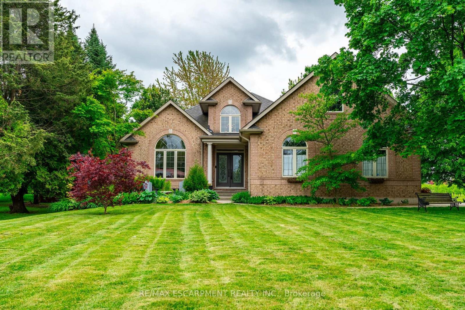 248 4th Concession Road W, Hamilton, Ontario  L8B 1J3 - Photo 1 - X12186102
