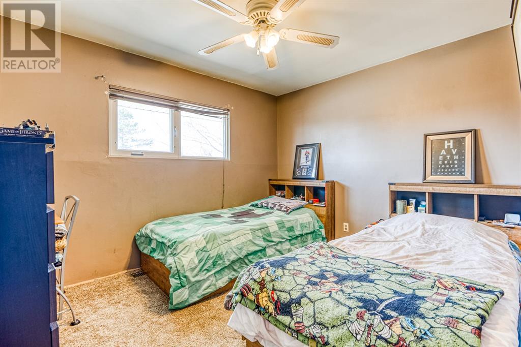 9645 Hillcrest Drive, Grande Prairie, Alberta  T8V 1A9 - Photo 7 - A2211943