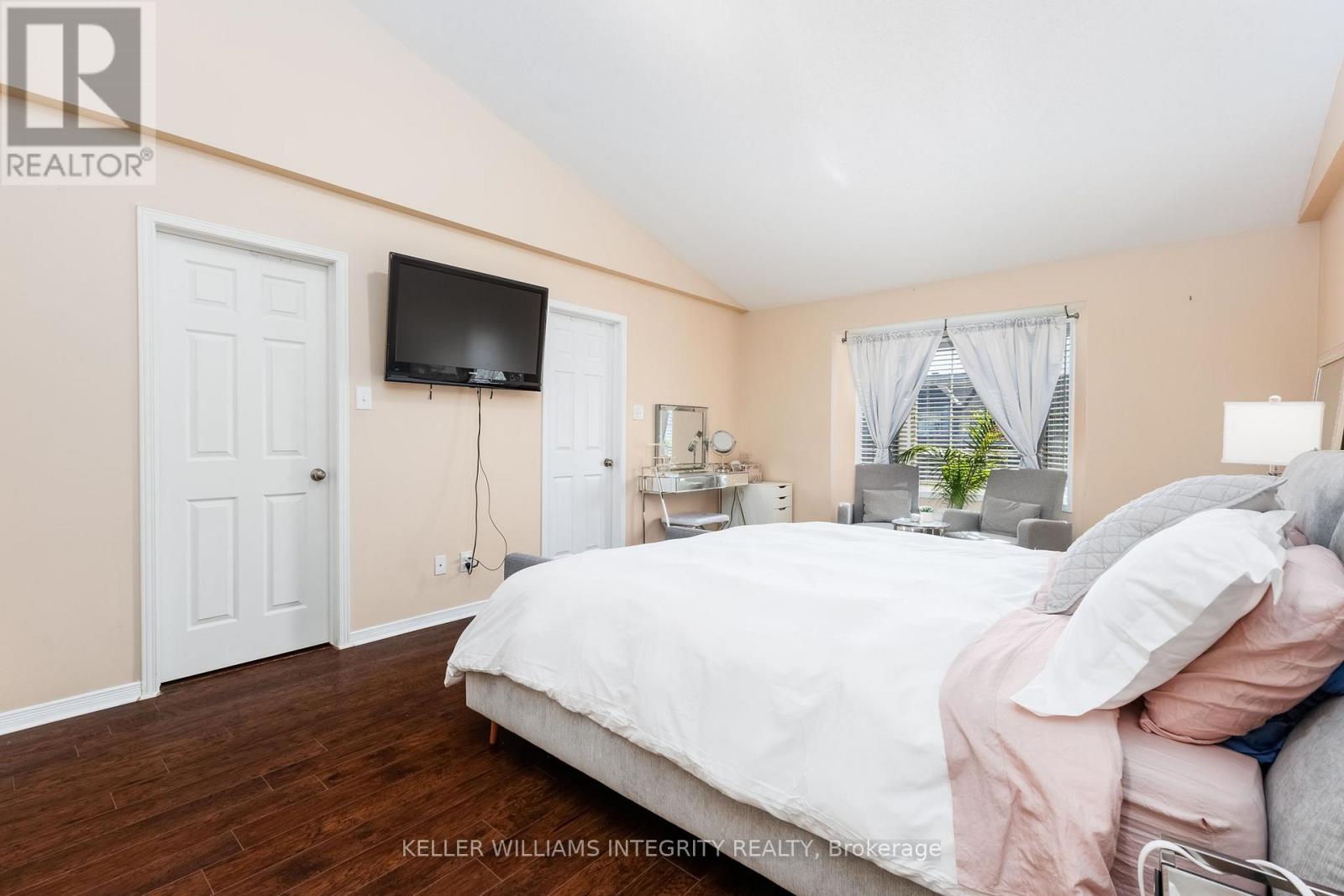 336 Rolling Meadow Crescent, Ottawa, Ontario  K1W 0A7 - Photo 18 - X12186132