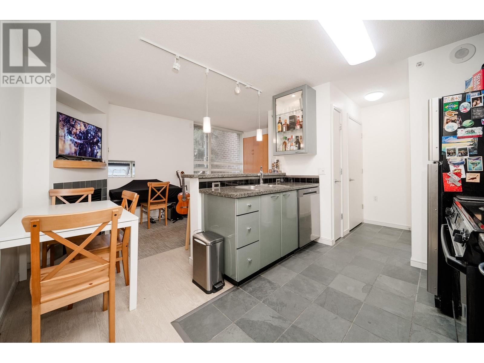 305 1068 Hornby Street, Vancouver, British Columbia  V6Z 2Y7 - Photo 13 - R3009418