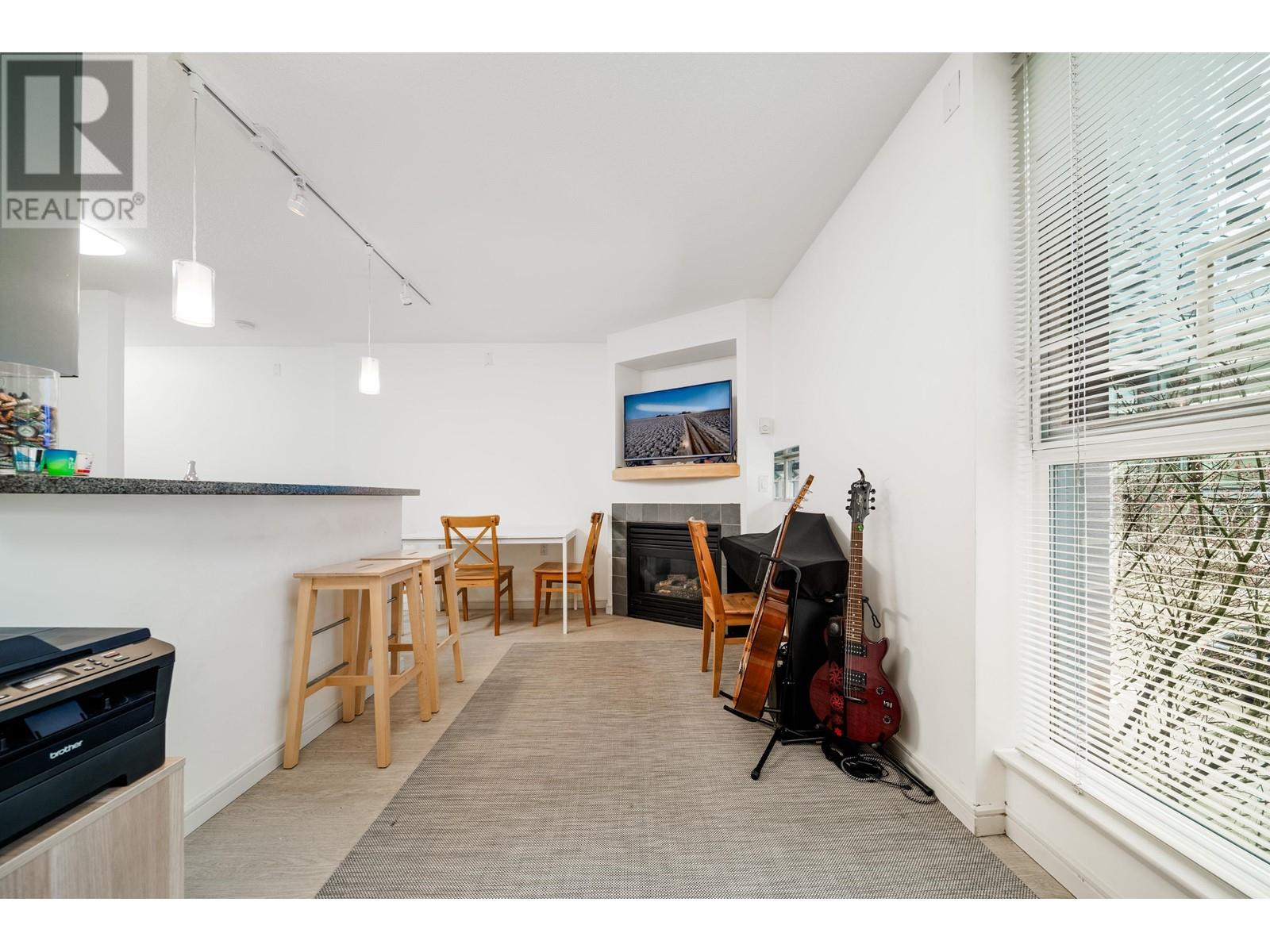 305 1068 Hornby Street, Vancouver, British Columbia  V6Z 2Y7 - Photo 4 - R3009418