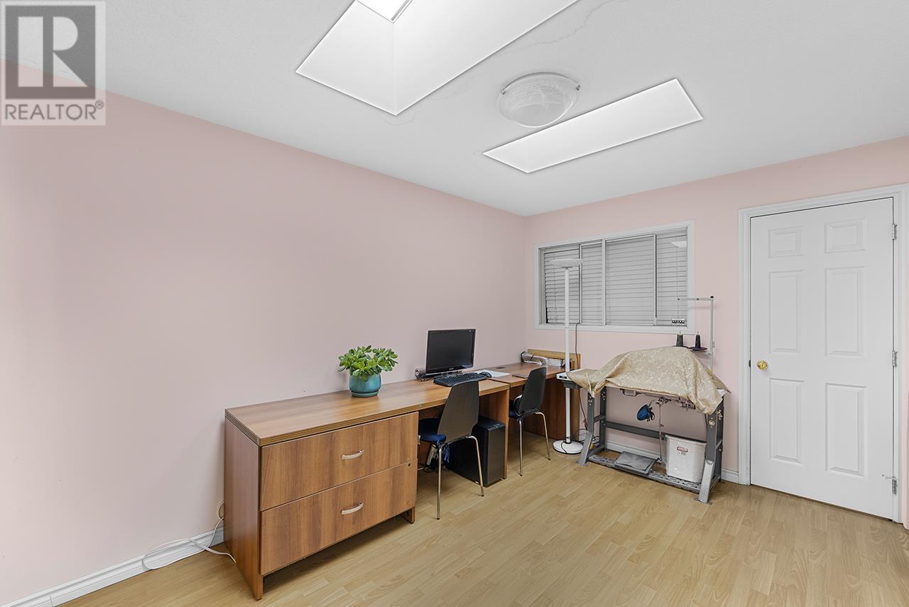 5595 Dumfries Street, Vancouver, British Columbia  V5P 3A5 - Photo 14 - R3009377