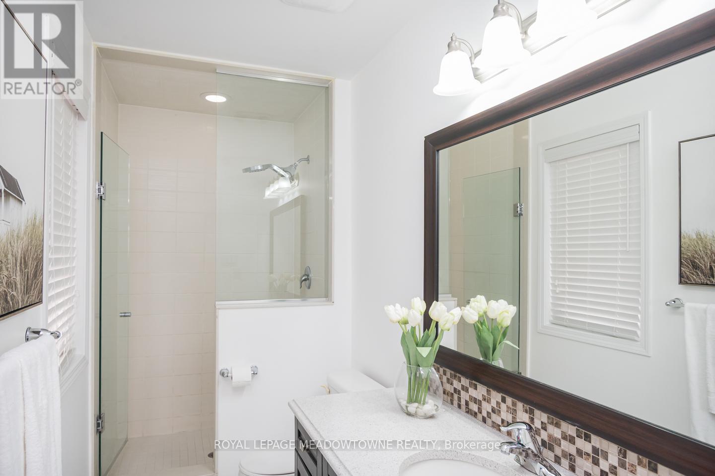 1065 Nadalin Heights, Milton, Ontario  L9T 8H4 - Photo 21 - W12184884