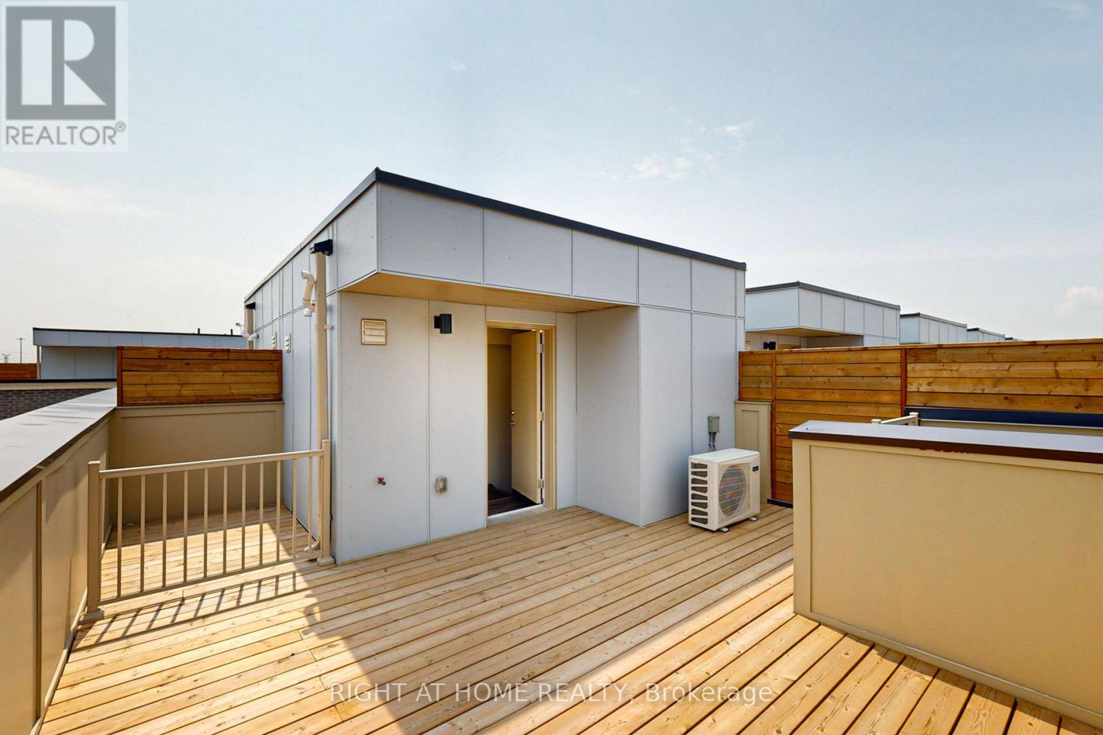 Th127 - 11 Almond Blossom Mews, Vaughan (Vaughan Corporate Centre), Ontario  L4K 0N7 - Photo 29 - N12186129