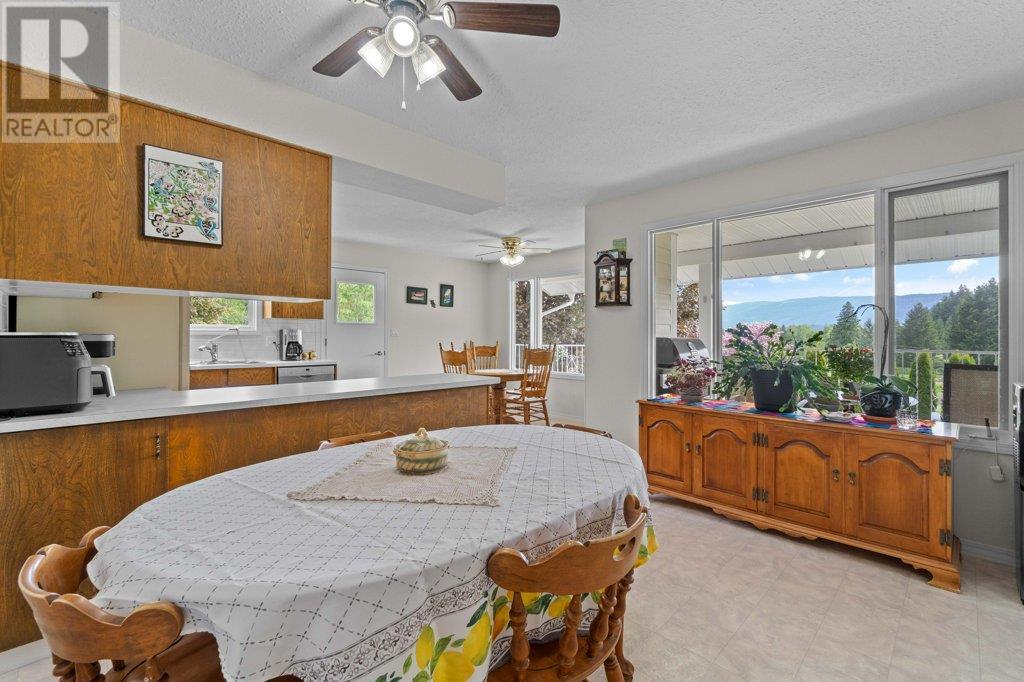 4501 44 Avenue Nw, Salmon Arm, British Columbia  V1E 3A7 - Photo 10 - 10347524