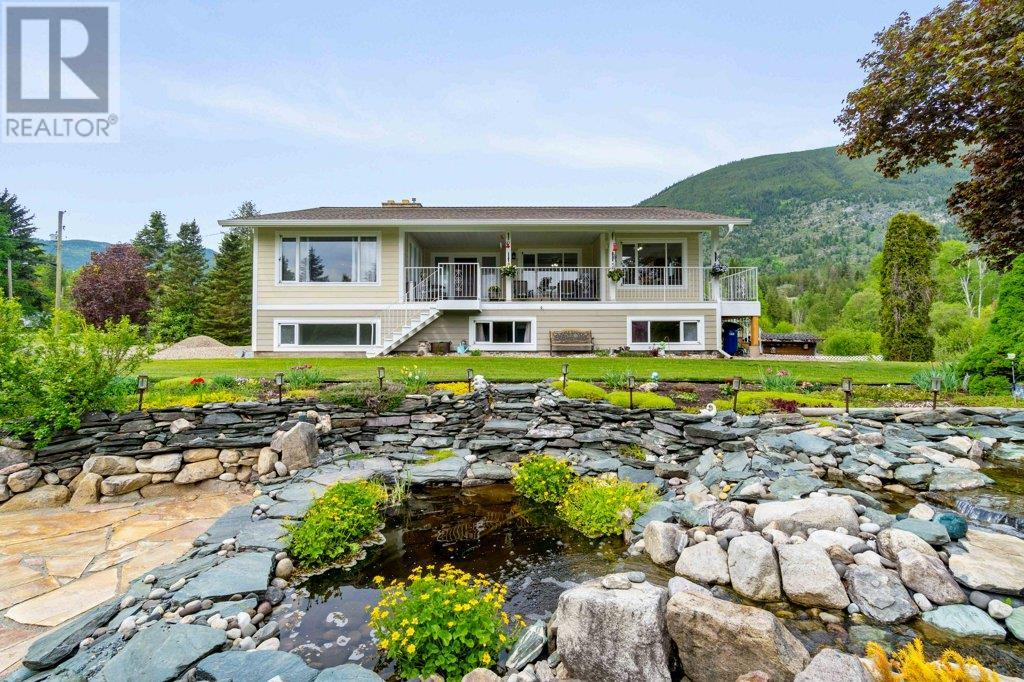 4501 44 Avenue Nw, Salmon Arm, British Columbia  V1E 3A7 - Photo 4 - 10347524