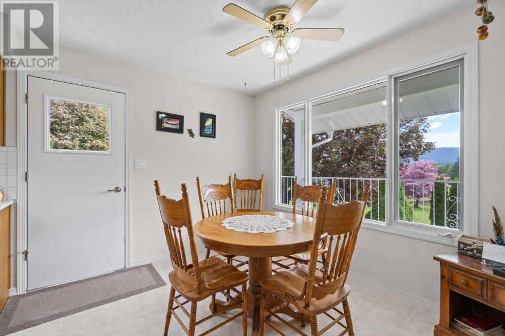 4501 44 Avenue Nw, Salmon Arm, British Columbia  V1E 3A7 - Photo 19 - 10347524
