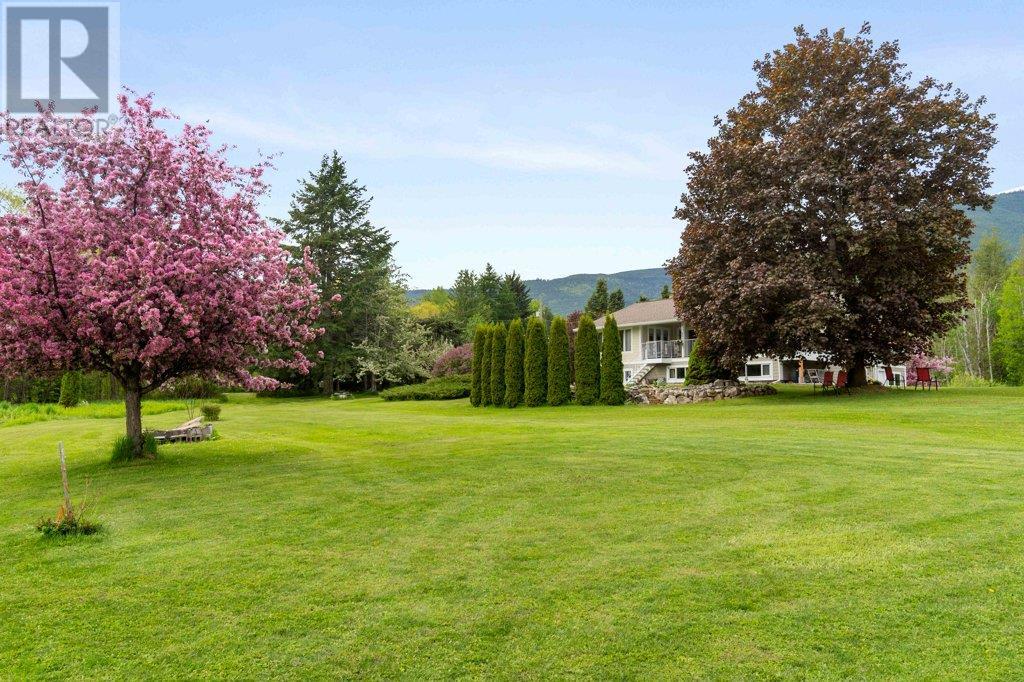 4501 44 Avenue Nw, Salmon Arm, British Columbia  V1E 3A7 - Photo 76 - 10347524