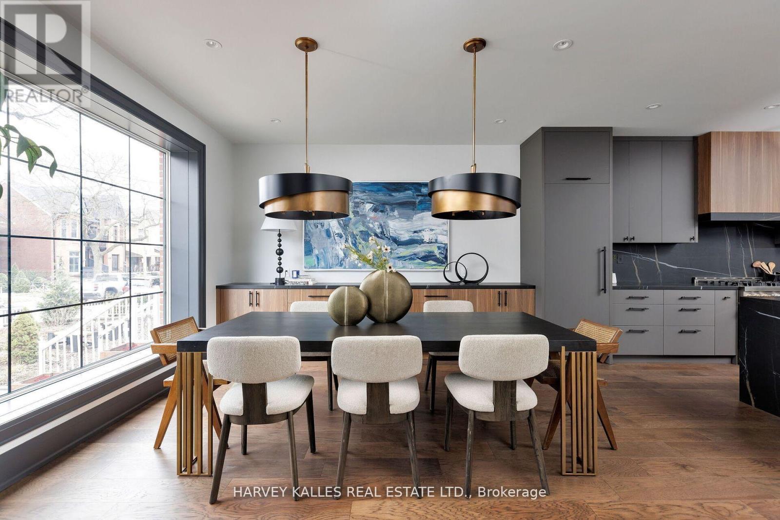 498 Roxton Road, Toronto, Ontario  M6G 3R4 - Photo 6 - C12172621