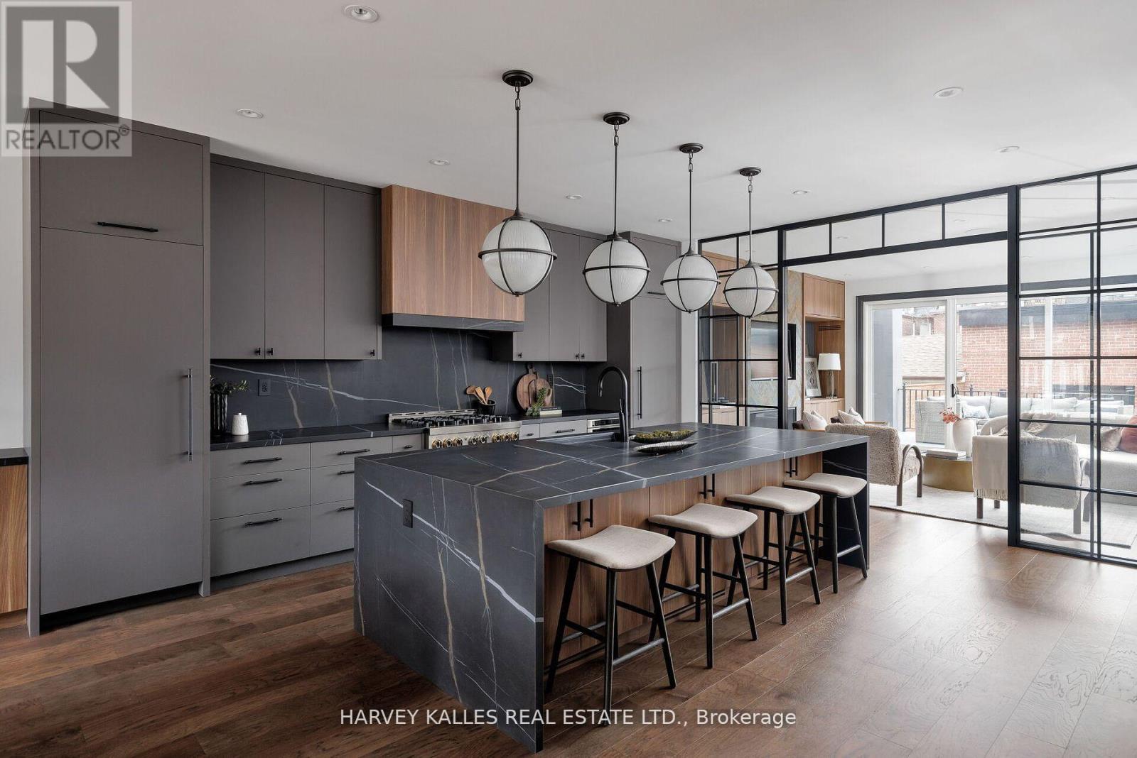 Property at 498 ROXTON ROAD image 1