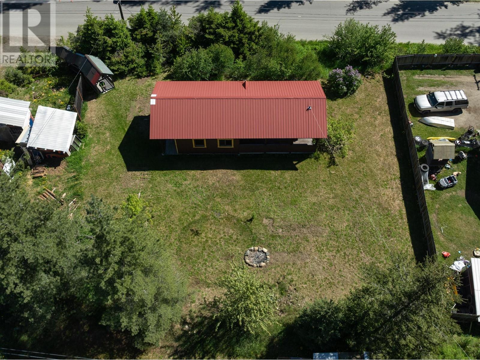 7604 1st Avenue, Ymir, BC V0G2K0