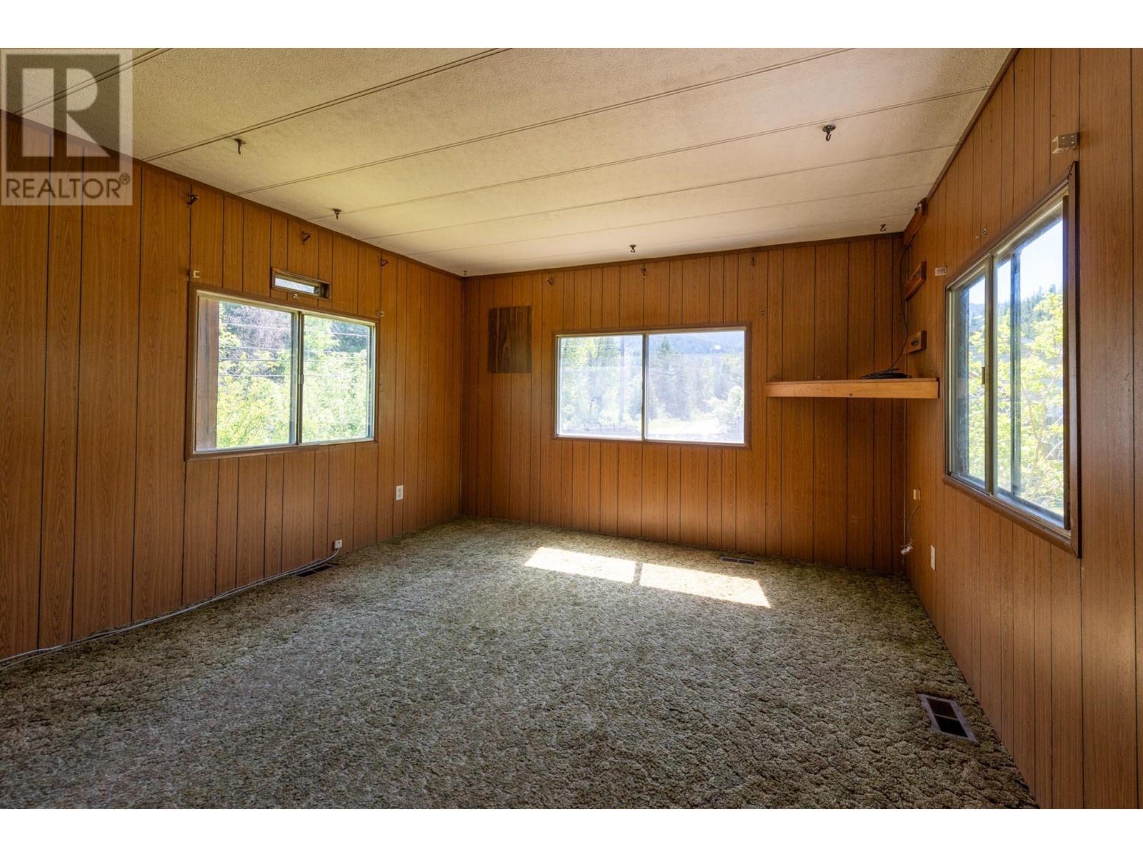 7604 1st Avenue, Ymir, British Columbia  V0G 2K0 - Photo 17 - 10349865