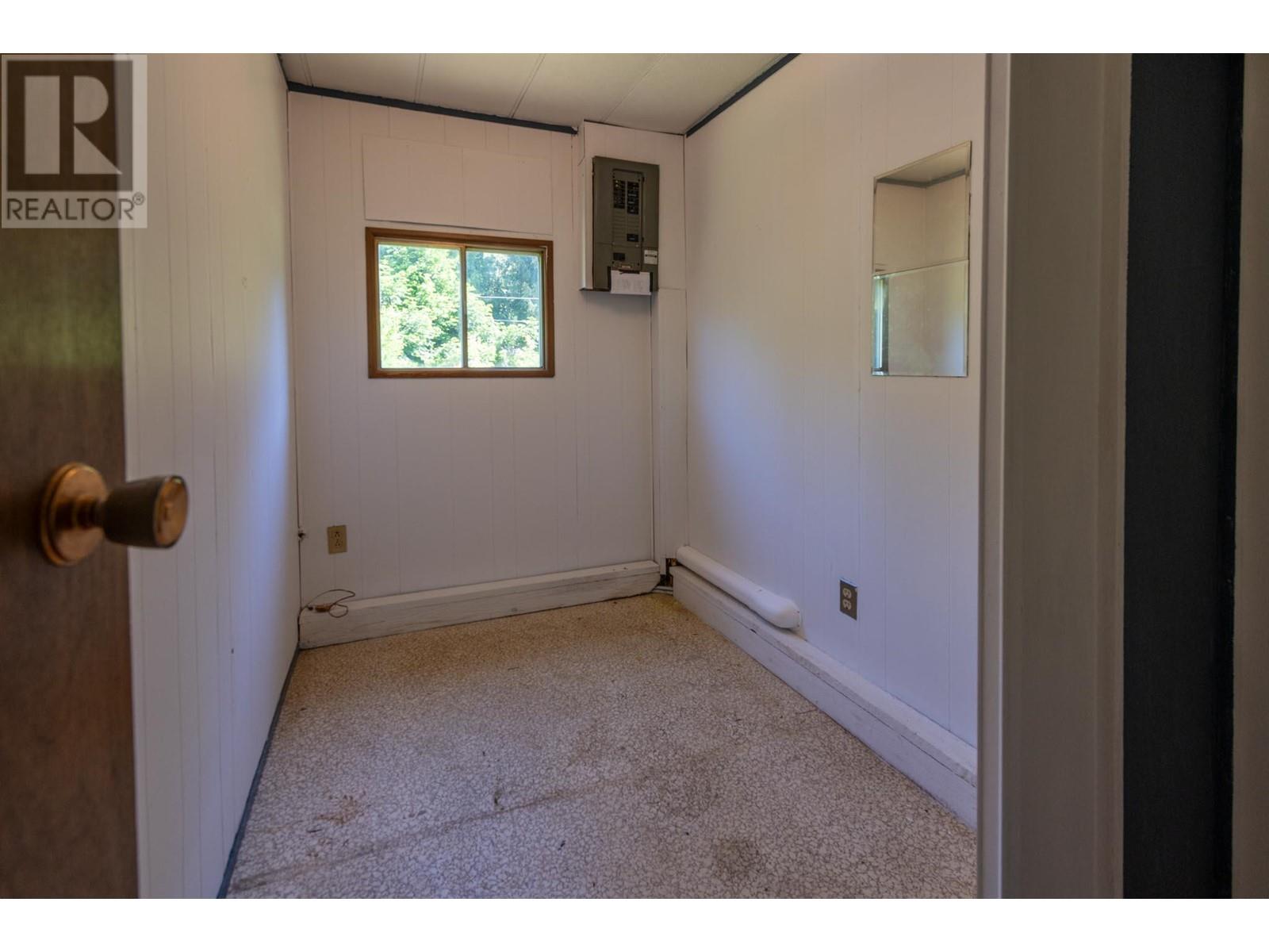 7604 1st Avenue, Ymir, British Columbia  V0G 2K0 - Photo 25 - 10349865