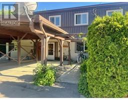 916 Dogwood Street Creston