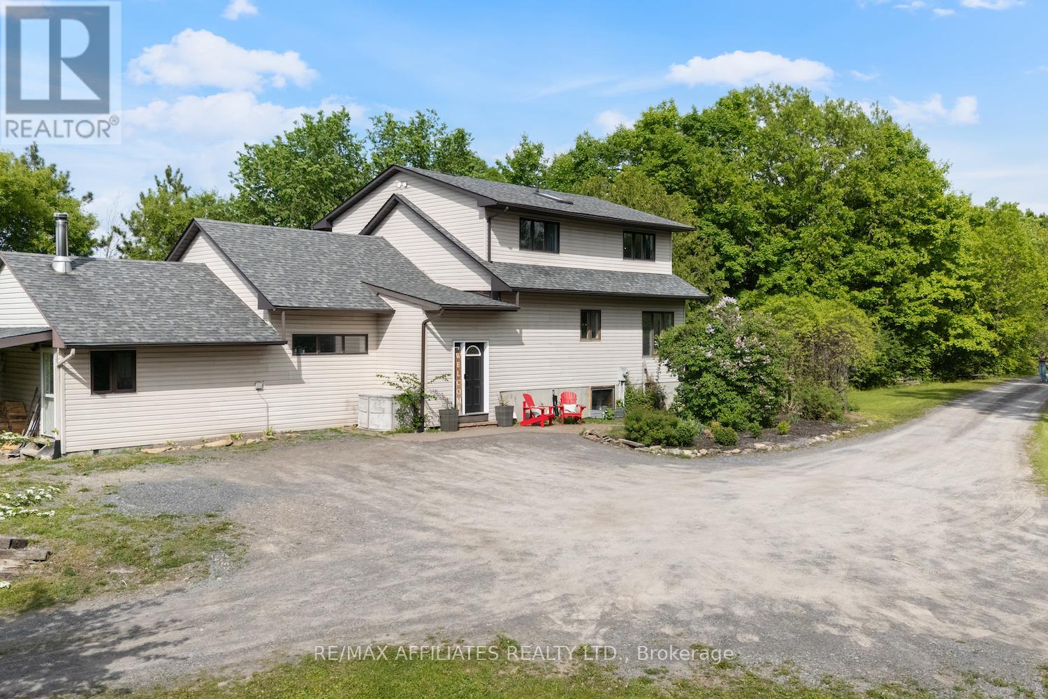 Property at 2128 10TH LINE image 2