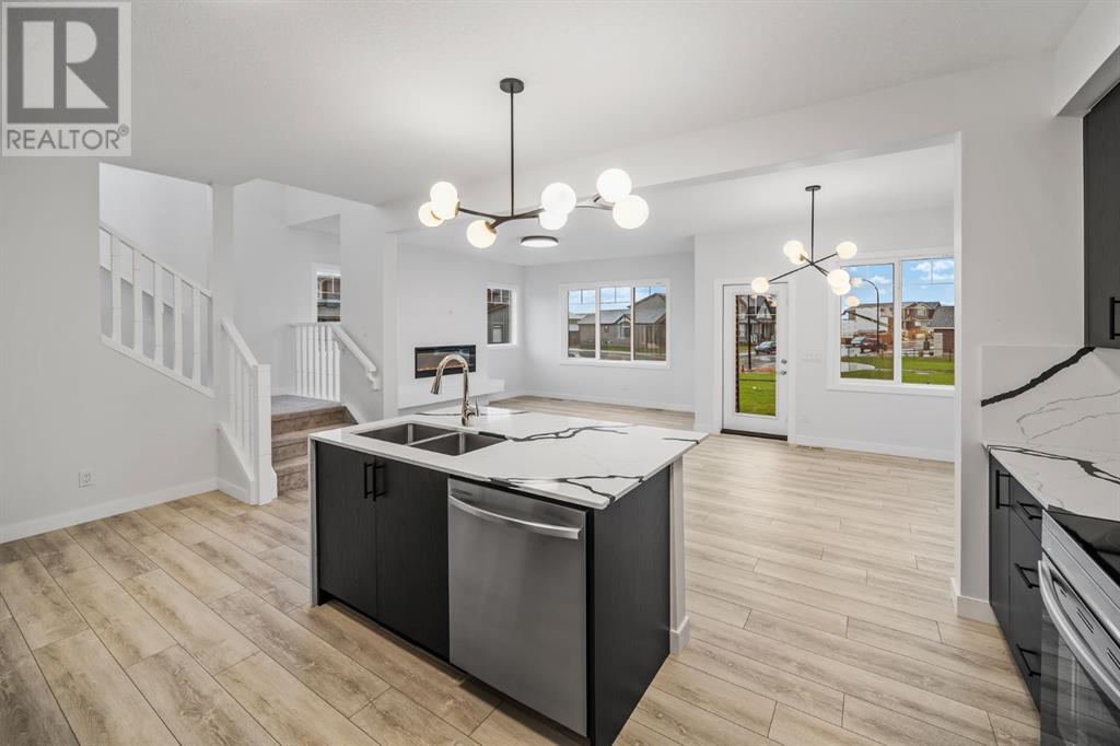 Property at 252 Belmont Park SW image 4