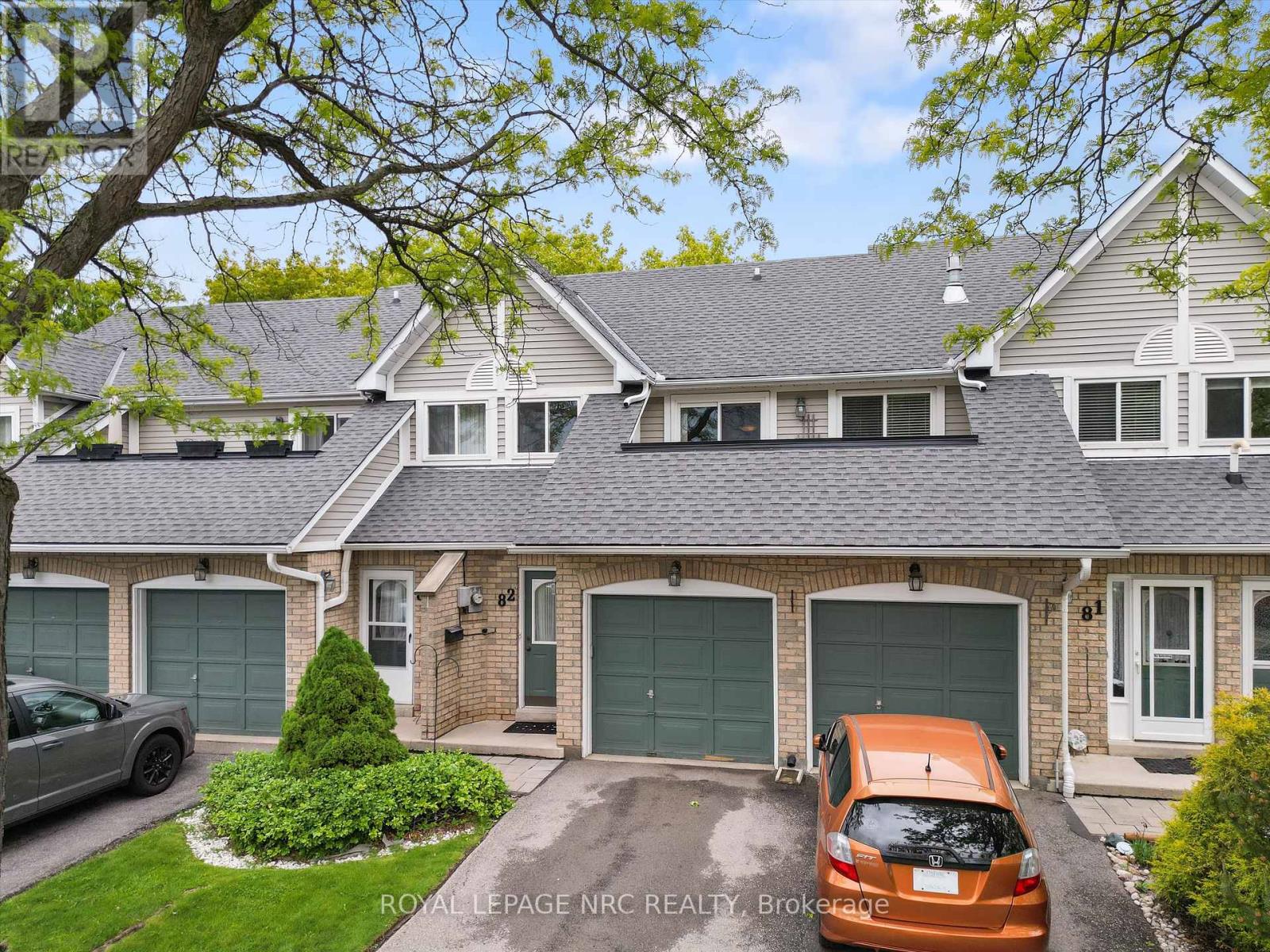 82 - 2530 Northampton Boulevard, Burlington, Ontario  L7M 4B4 - Photo 2 - W12186173