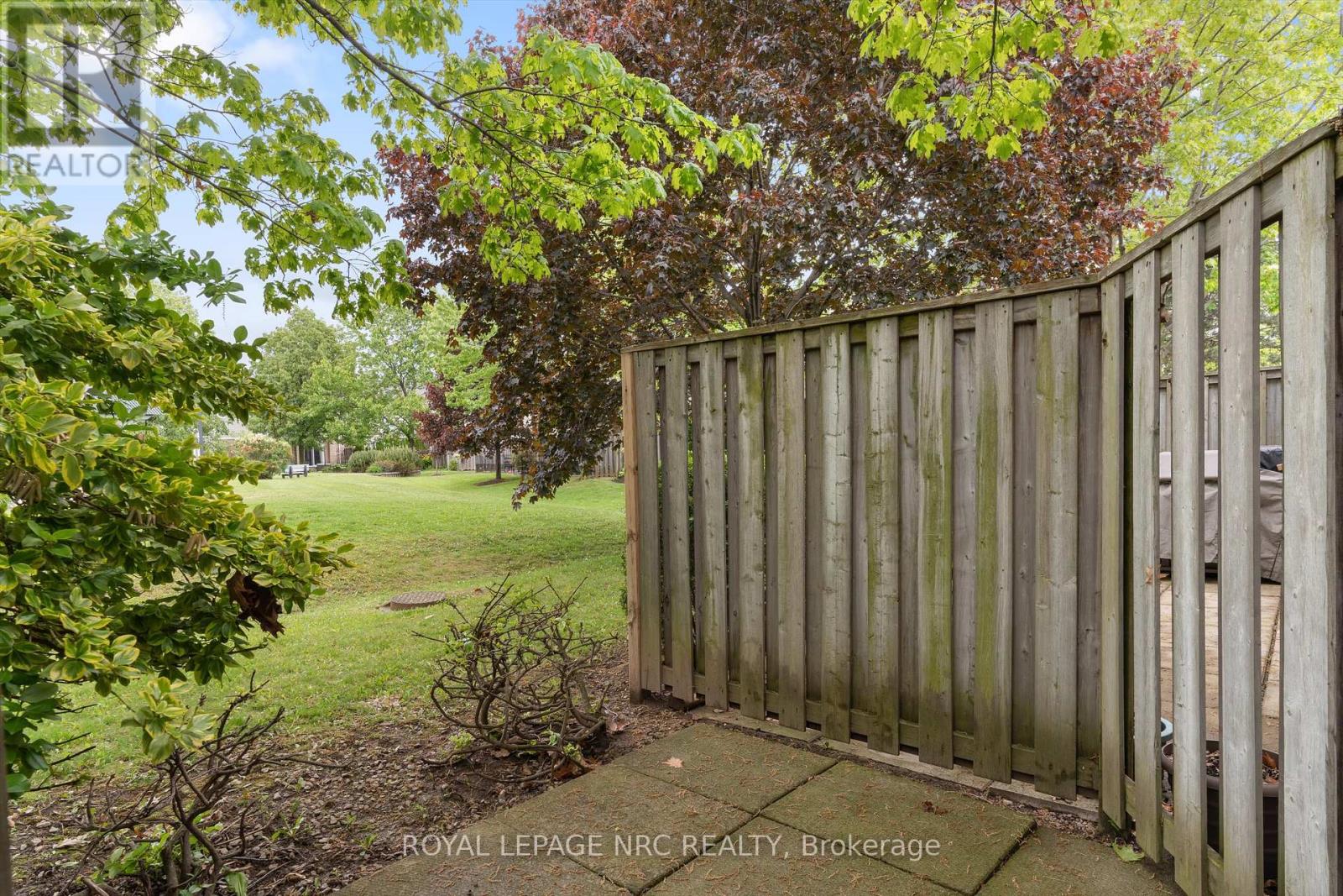 82 - 2530 Northampton Boulevard, Burlington, Ontario  L7M 4B4 - Photo 26 - W12186173