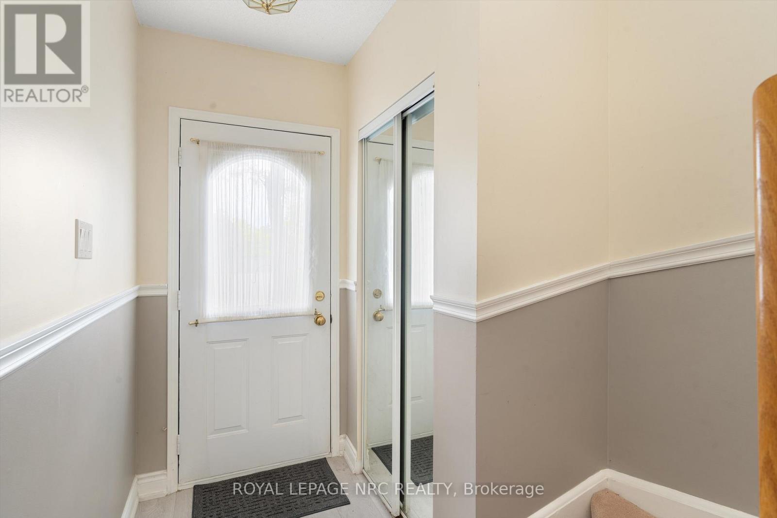 82 - 2530 Northampton Boulevard, Burlington, Ontario  L7M 4B4 - Photo 3 - W12186173