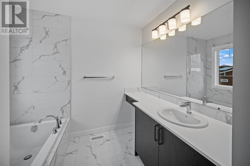 252 Belmont Park Sw, Calgary, Alberta  T2X 5T7 - Photo 33 - A2223672