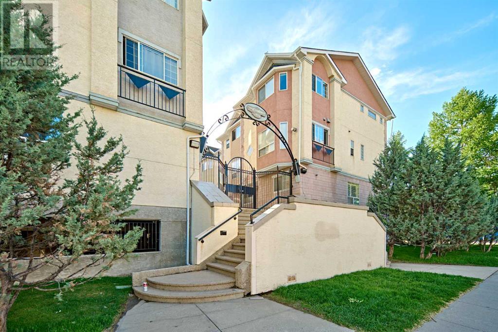 Property at 1535 11 Street SW image 1