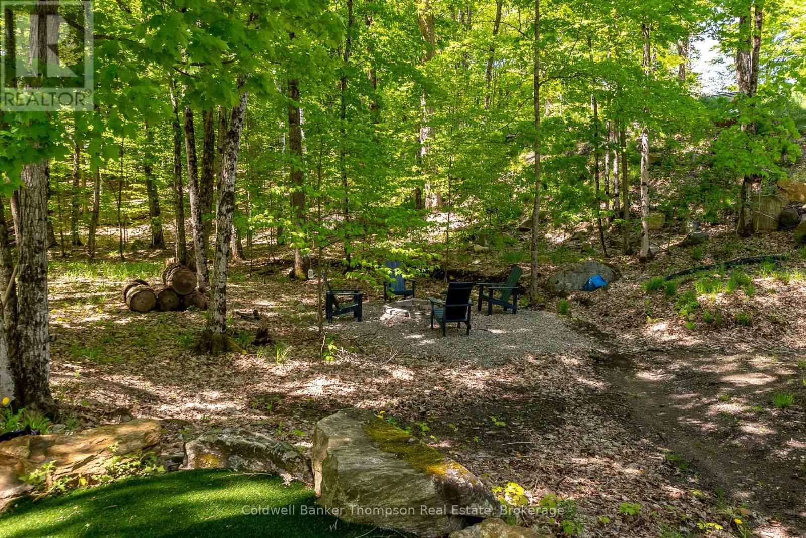 39 Deerfoot Trail, Huntsville, Ontario  P1H 0A6 - Photo 44 - X12186141
