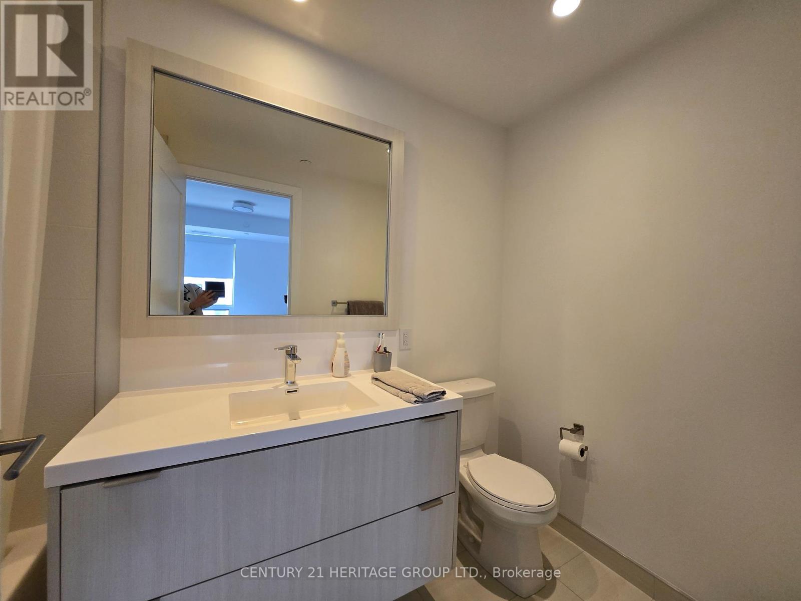 710 - 80 Vanauley Street, Toronto (Kensington-Chinatown), Ontario  M5T 0C9 - Photo 8 - C12186146