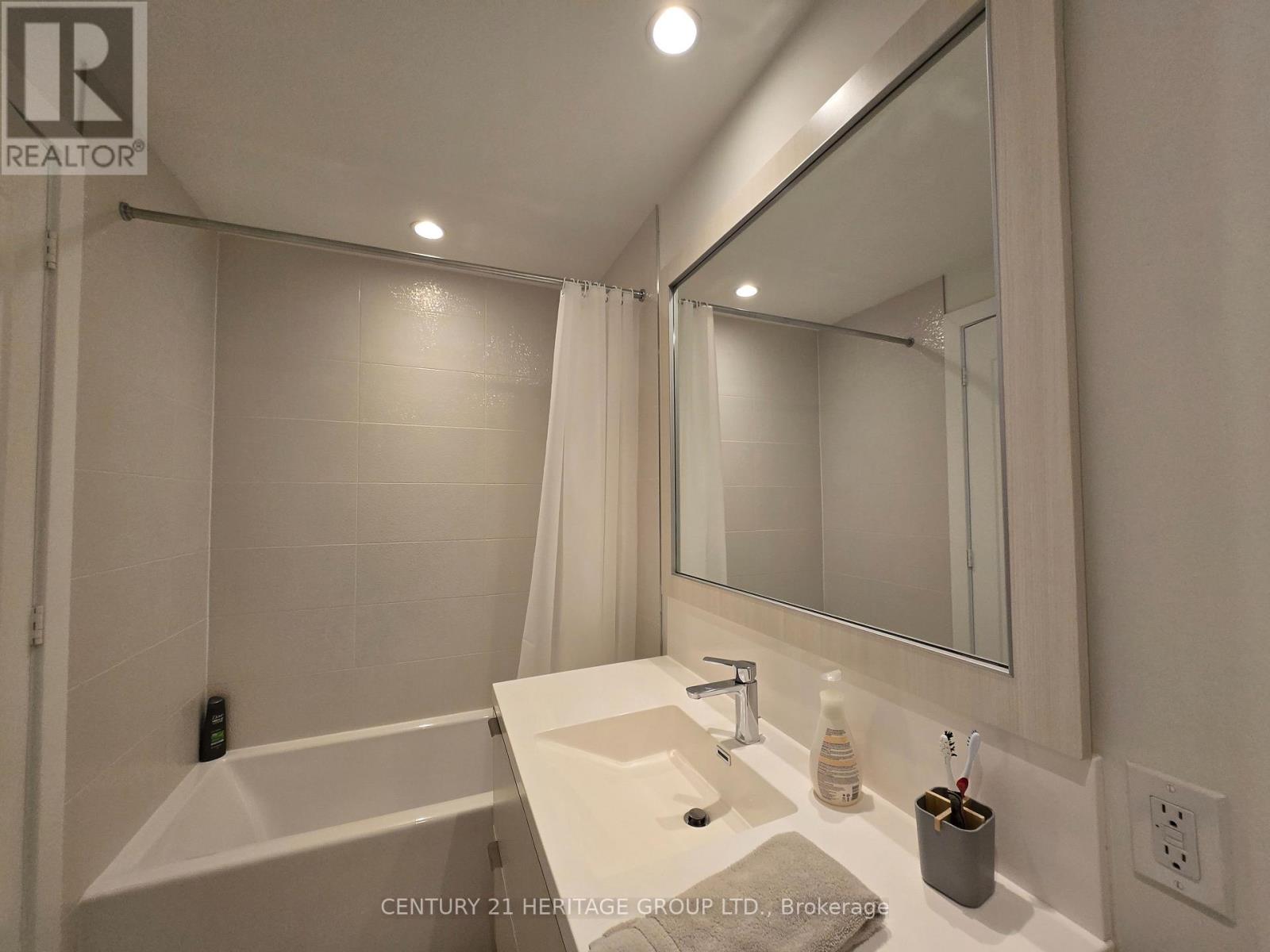 710 - 80 Vanauley Street, Toronto (Kensington-Chinatown), Ontario  M5T 0C9 - Photo 9 - C12186146