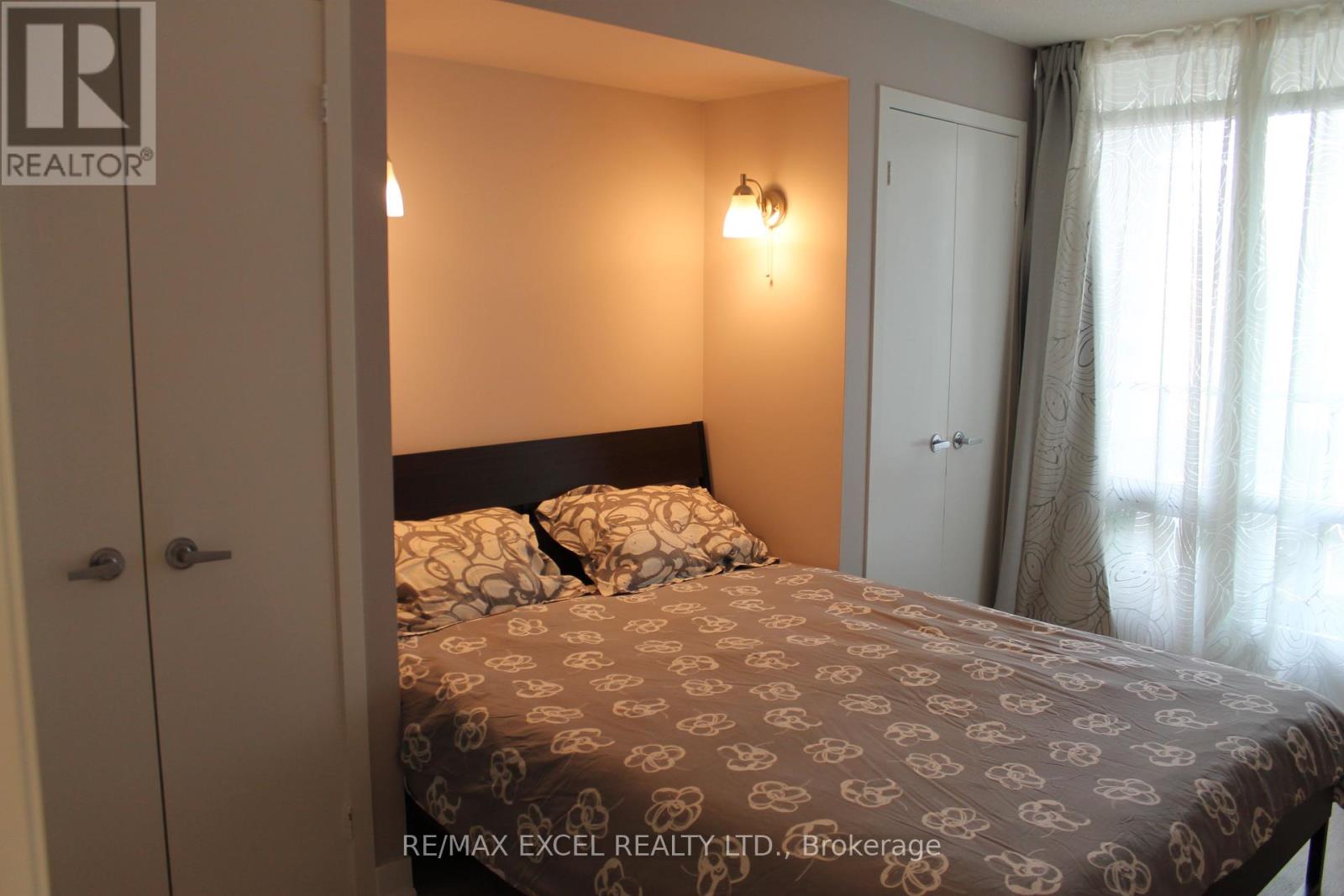 710 - 361 Front Street W, Toronto, Ontario  M5V 3R5 - Photo 5 - C12186152