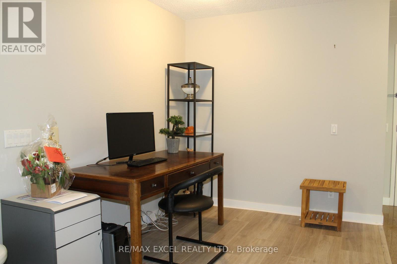 710 - 361 Front Street W, Toronto, Ontario  M5V 3R5 - Photo 6 - C12186152