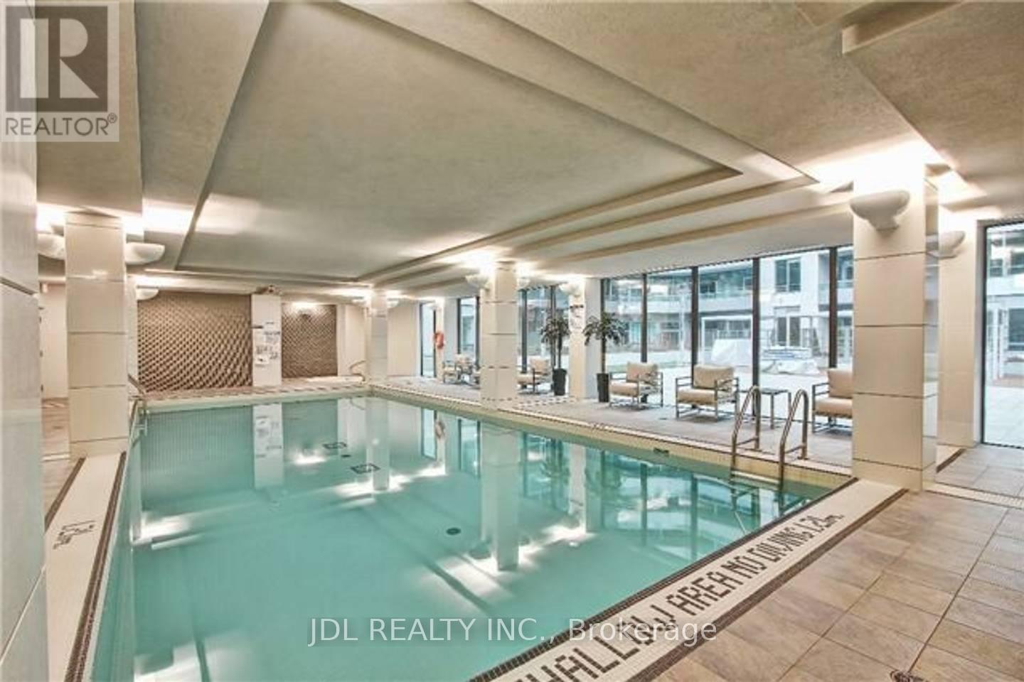 Ph-05 - 19 Grand Trunk Crescent, Toronto, Ontario  M5J 3A3 - Photo 2 - C12186158