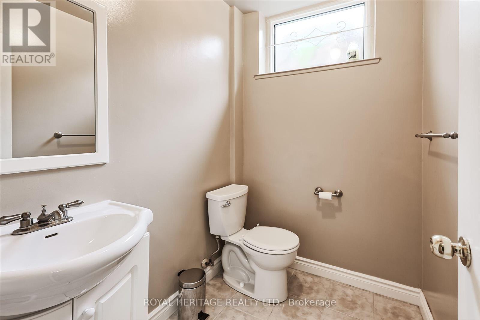 11 Alpaca Drive, Toronto (Woburn), Ontario  M1J 2Z8 - Photo 17 - E12186140