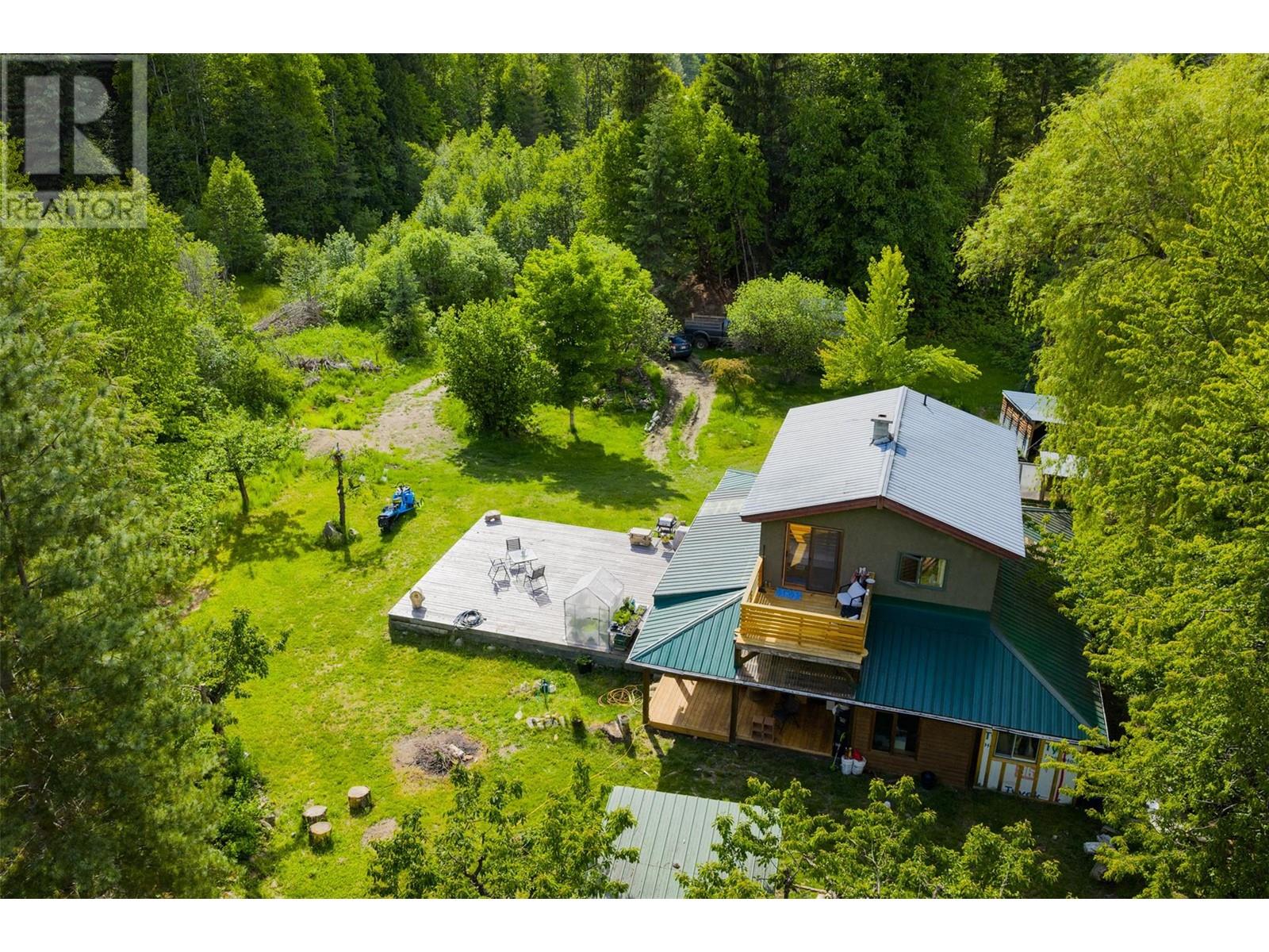 7010 Perrys Cemetary Road, Winlaw, British Columbia  V0G 2J0 - Photo 34 - 10350136